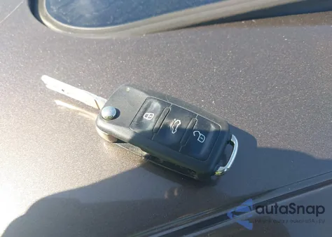 2015 Volkswagen Jetta 1.8T Se from USA, damaged, VIN 3VWD17AJ5FM411217